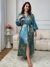 SlimGrace™ Robe with Floral Pattern