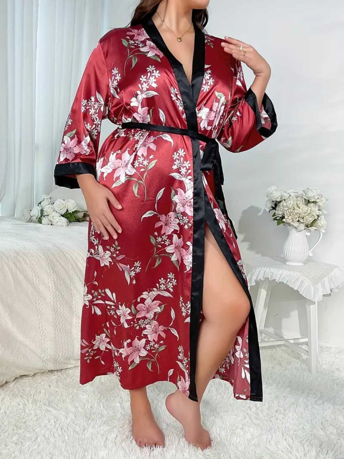 SlimGrace™ Robe M6 Red Flowers Pattern