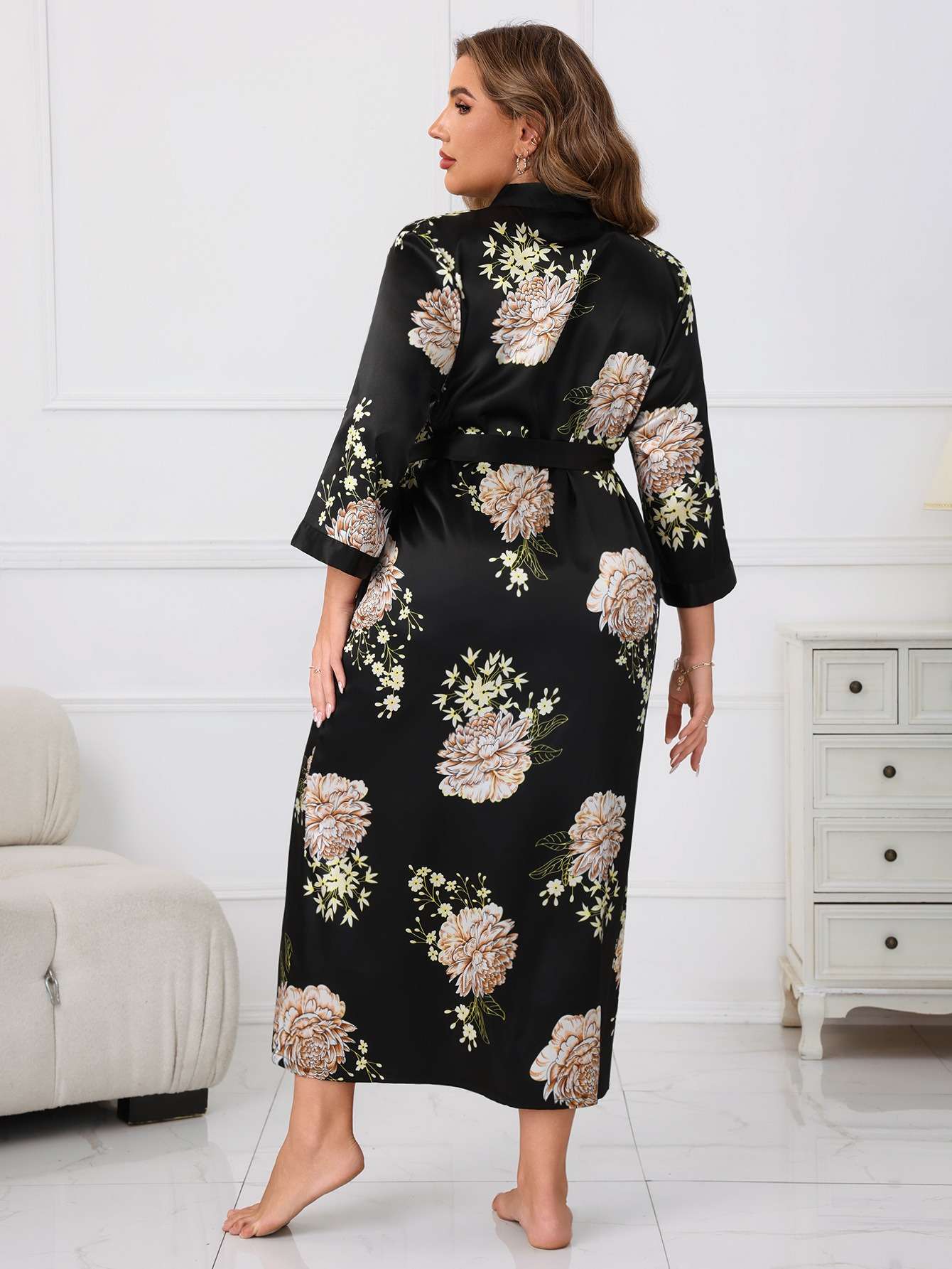 SlimGrace™ Robe M5 Black Flowers Pattern